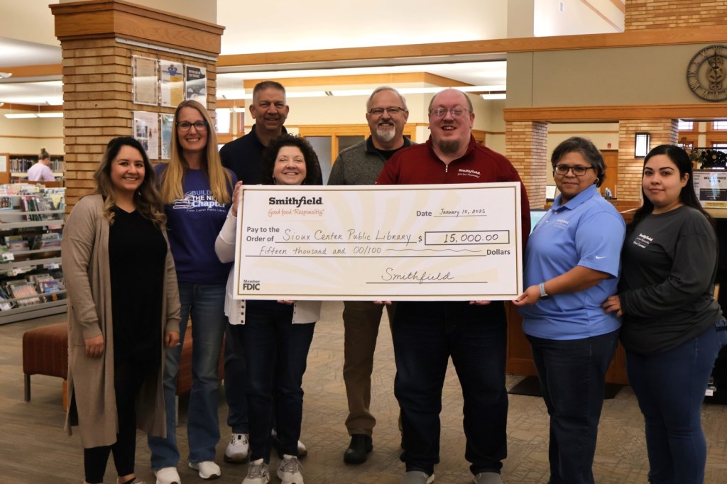Smithfield Foods donates $15,000 to Library building&nbsp;project